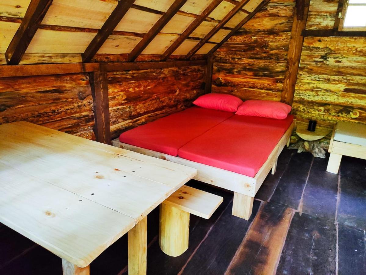 Kolibe - Robinson Camp Kupa Hotel Netretic ภายนอก รูปภาพ