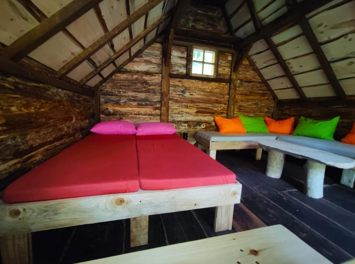 Kolibe - Robinson Camp Kupa Hotel Netretic ภายนอก รูปภาพ