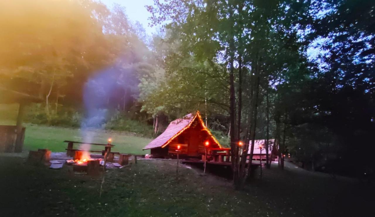 Kolibe - Robinson Camp Kupa Hotel Netretic ภายนอก รูปภาพ