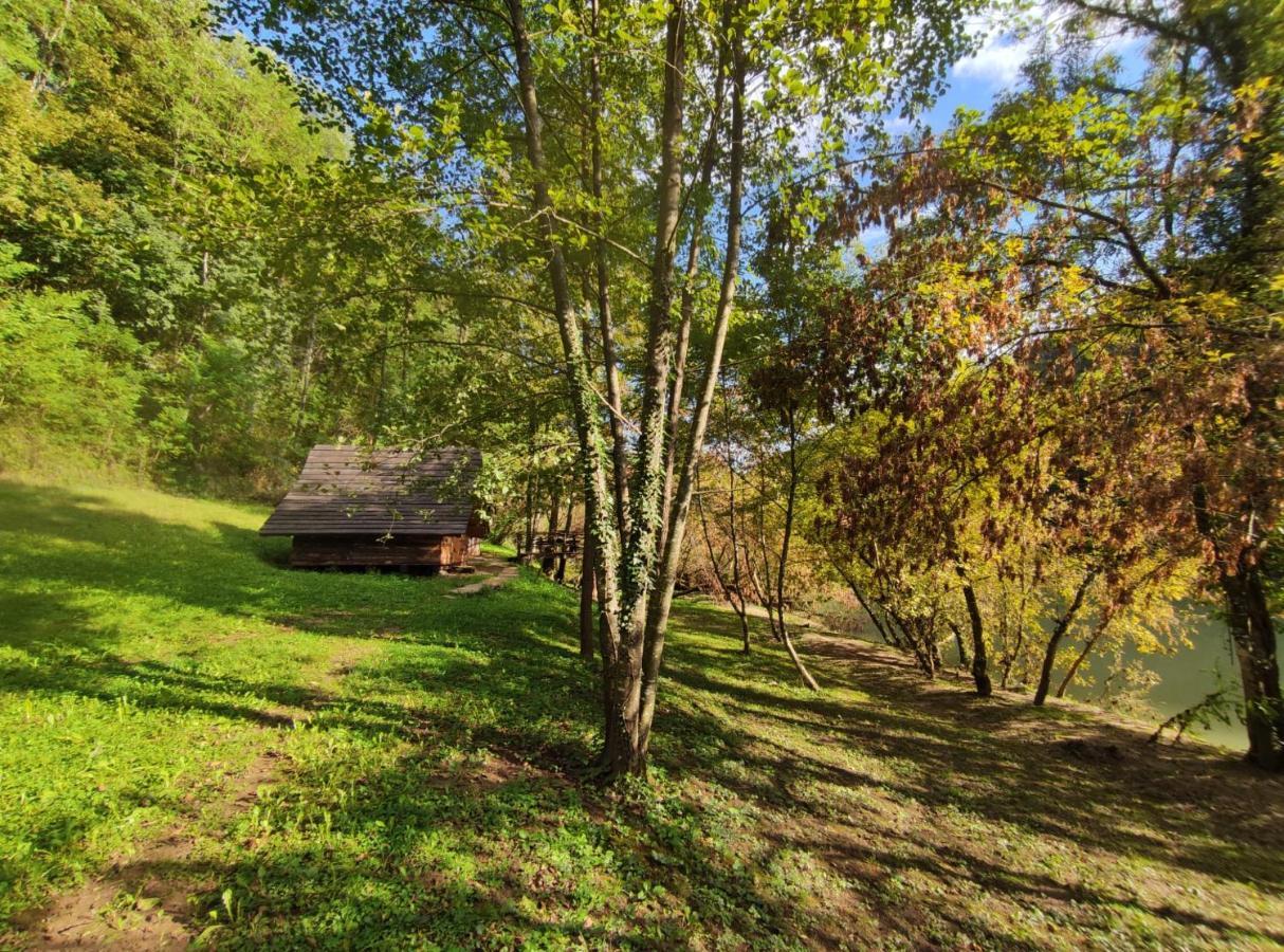 Kolibe - Robinson Camp Kupa Hotel Netretic ภายนอก รูปภาพ